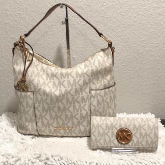 Michael Kors Handbags - ❤️Michael Kors Shoulder Bag and Matching Wallet #92